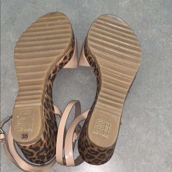 New in box Stella Maccartney platform sandals - cheeta - Picture 3 of 8